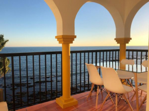 BALCON DEL MAR 2 APARTAMENT ON THE BEACH FRONT, Mijas